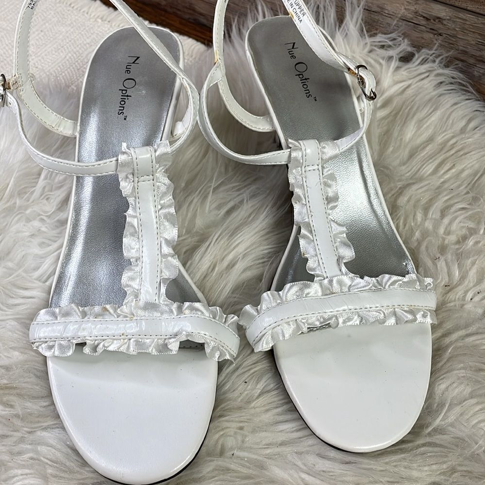 Nue Options Open Toe White Ruffled Strappy Heels, Size 7 1/2